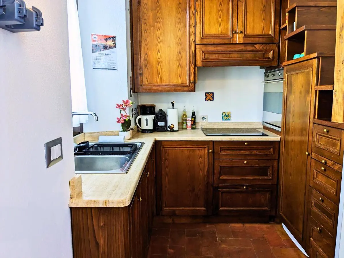 Smart Lodging Prime Rom
